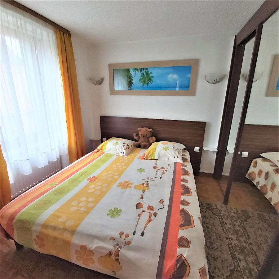 Location-Meuble Apartamento Issenheim Exterior foto